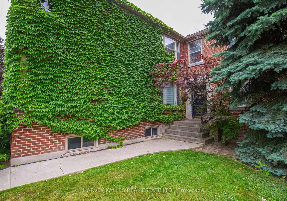 15-warwick-avenue-toronto-ontario-c12268801