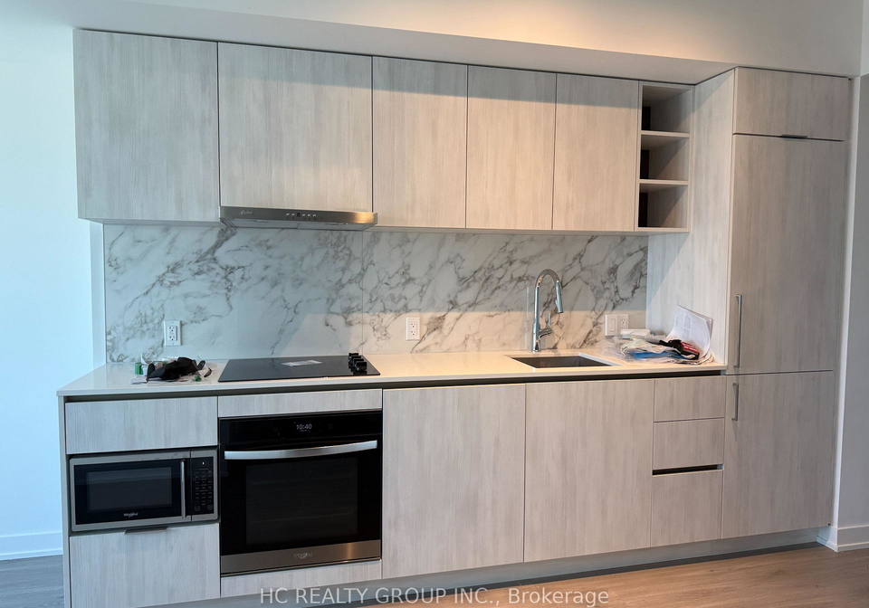 8-wellesley-street-w-toronto-ontario-c12269022