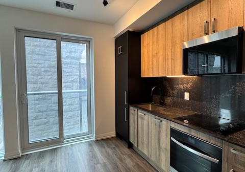 292-dundas-street-w-toronto-ontario-c12269045