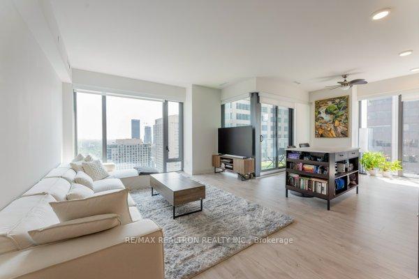 8-cumberland-street-toronto-ontario-c12269201