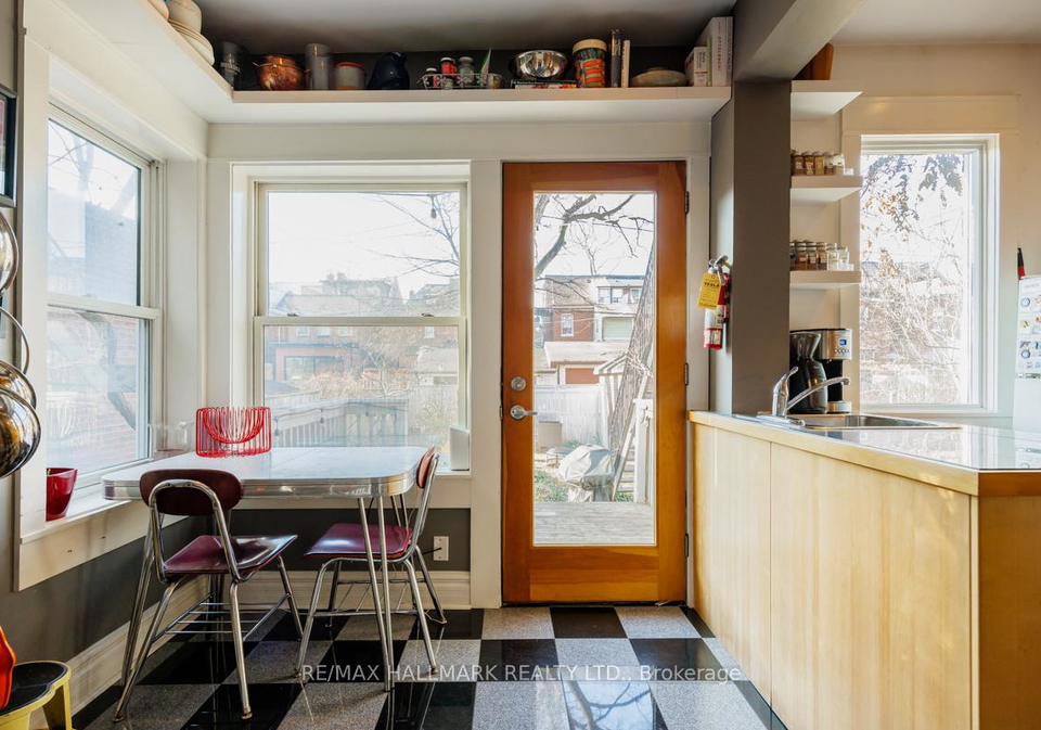 368-palmerston-boulevard-toronto-ontario-c12269350