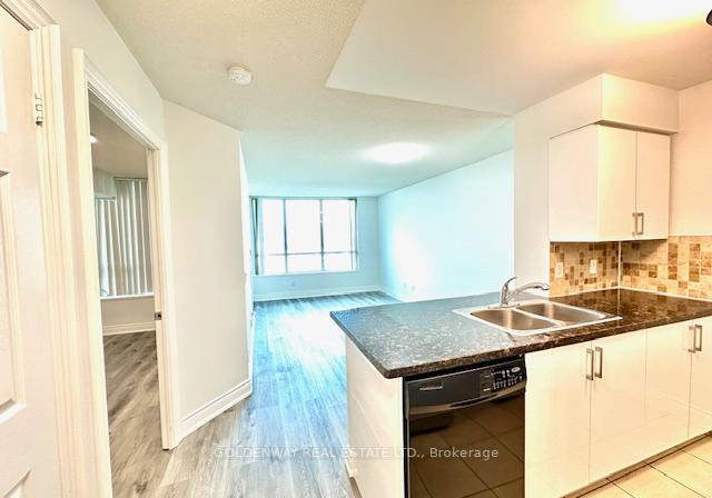 25-greenview-avenue-toronto-ontario-c12269358