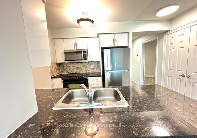 25-greenview-avenue-toronto-ontario-c12269358
