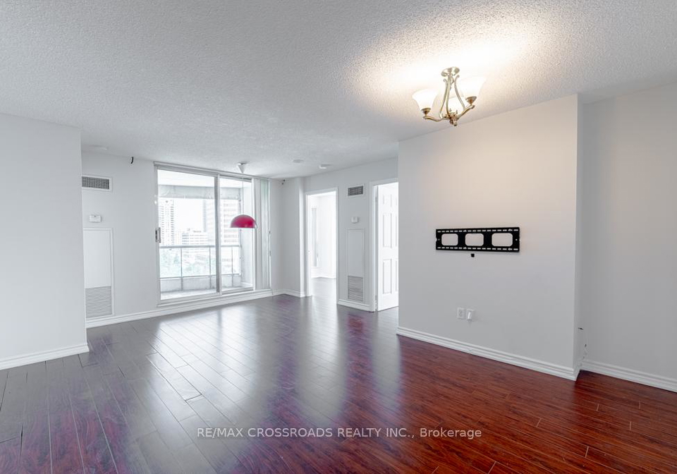 7-lorraine-drive-toronto-ontario-c12269393