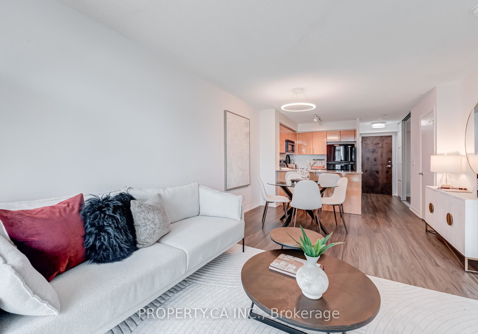 16-yonge-street-toronto-ontario-c12269740