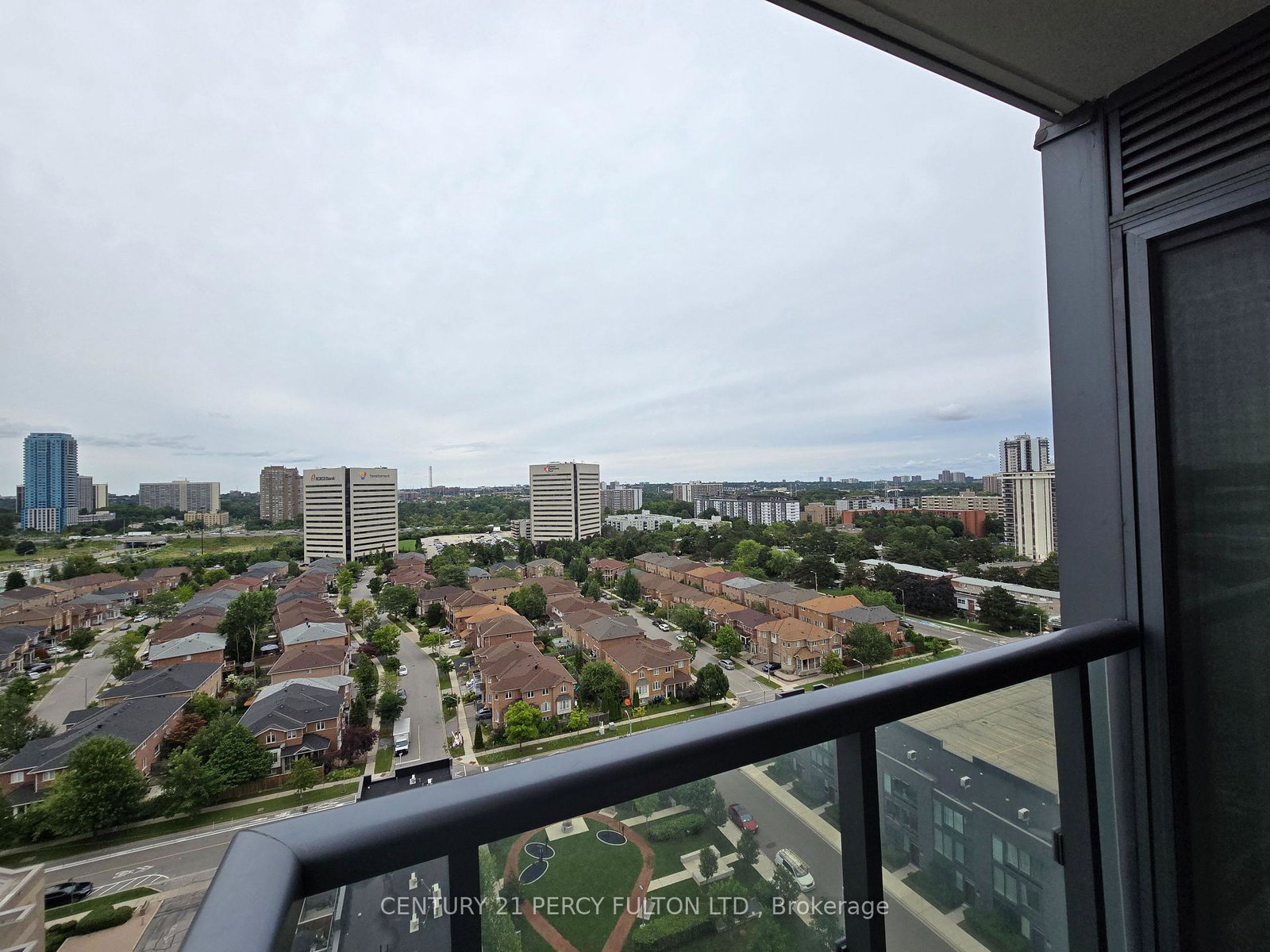 2-sonic-way-east-york-ontario-c12269753