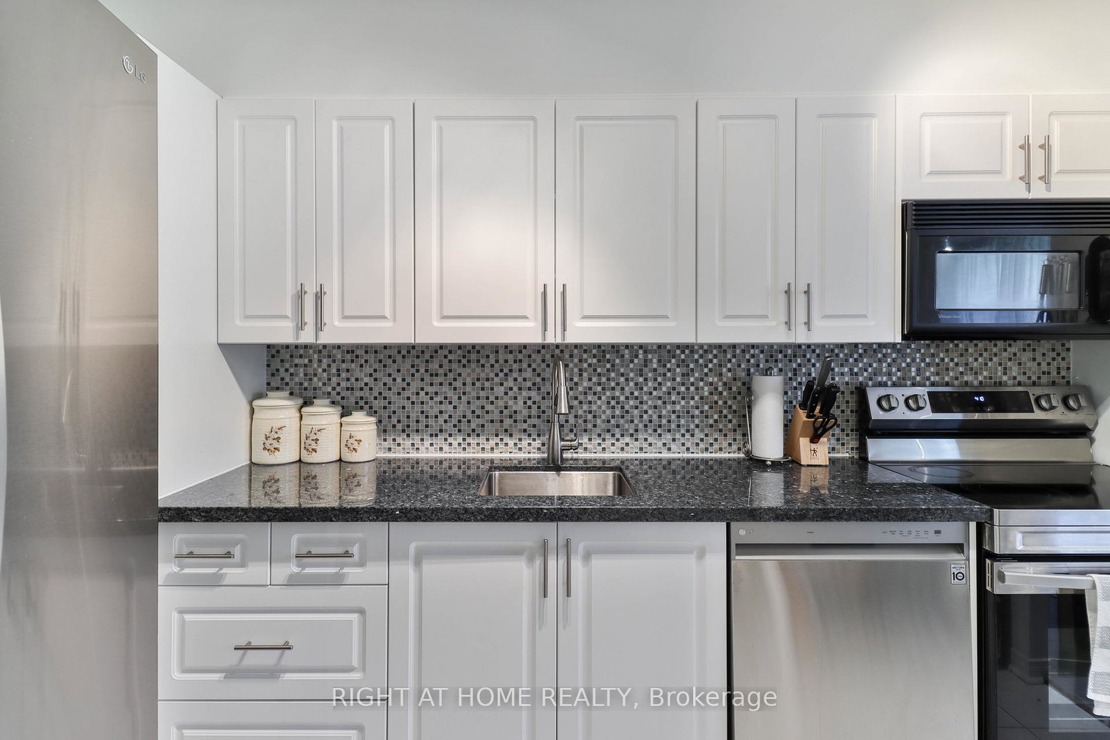 10-sunrise-avenue-north-york-ontario-c12269795