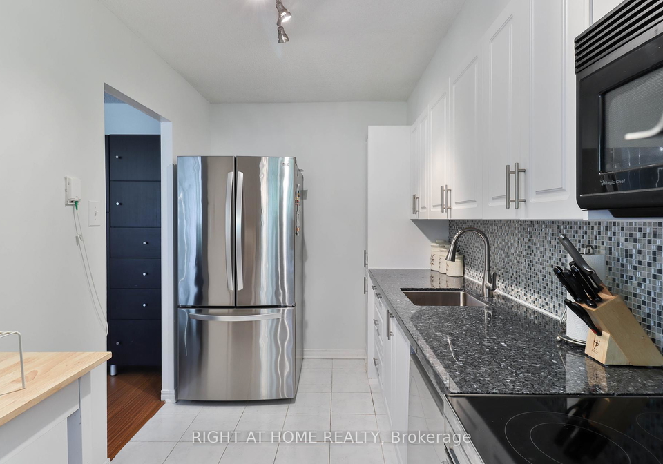 10-sunrise-avenue-north-york-ontario-c12269795