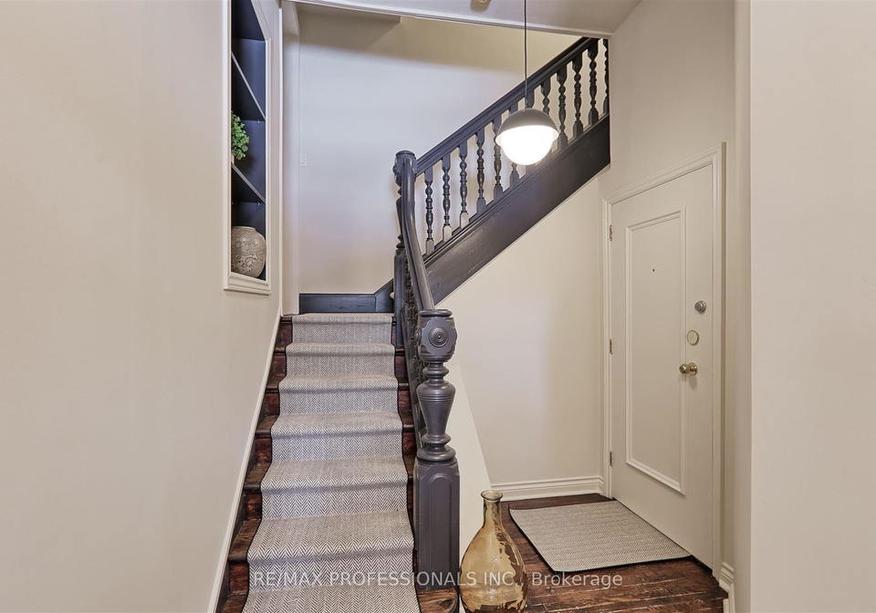 90-madison-avenue-toronto-ontario-c12269858