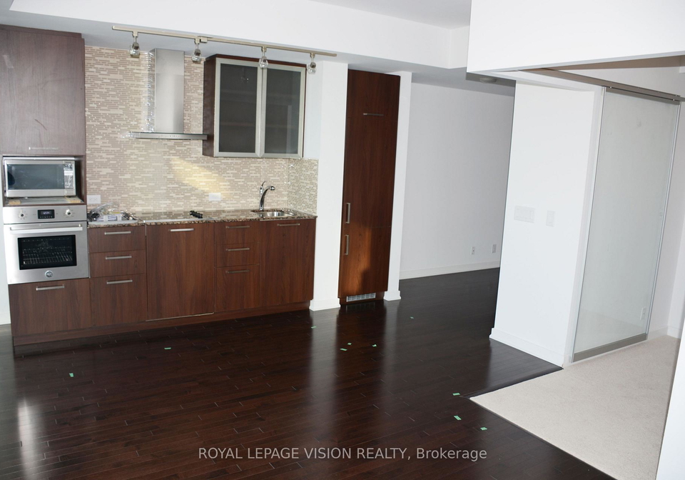 14-york-street-toronto-ontario-c12269935