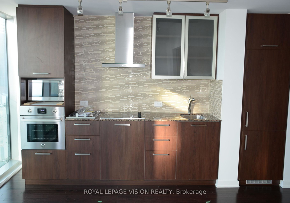14-york-street-toronto-ontario-c12269935