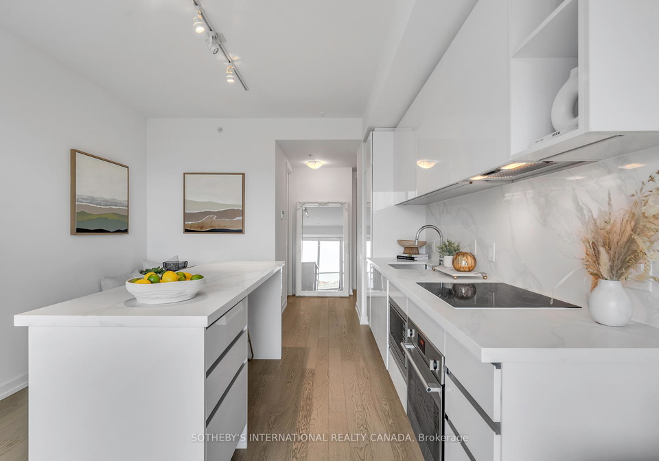 377-madison-avenue-toronto-ontario-c12270172