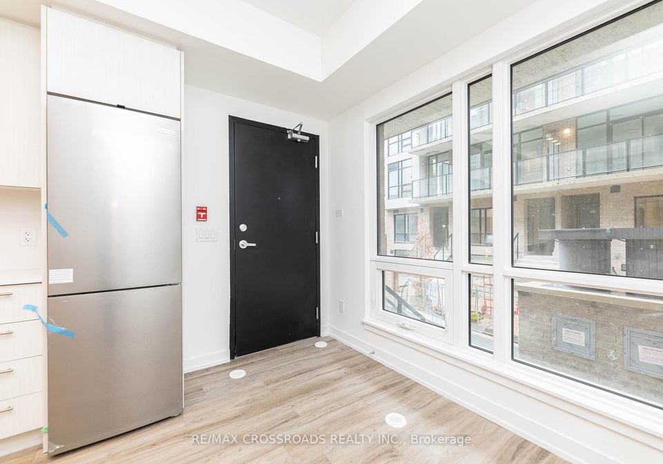 851-sheppard-avenue-w-toronto-ontario-c12270188