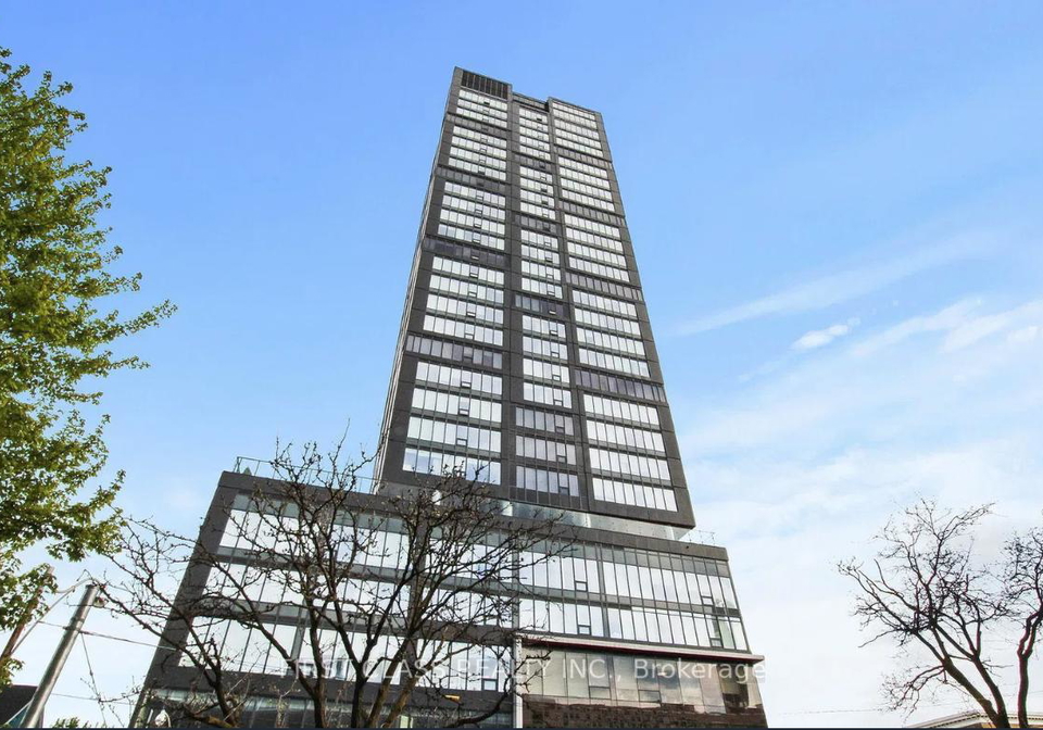 203-college-street-toronto-ontario-c12270311