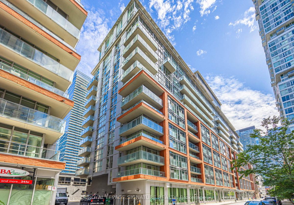 21-nelson-street-toronto-ontario-c12270315