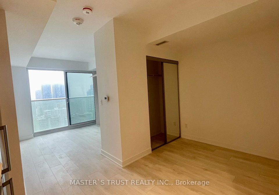 501-yonge-street-n-toronto-ontario-c12270341