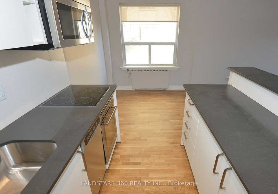 111-lawton-boulevard-toronto-ontario-c12270495