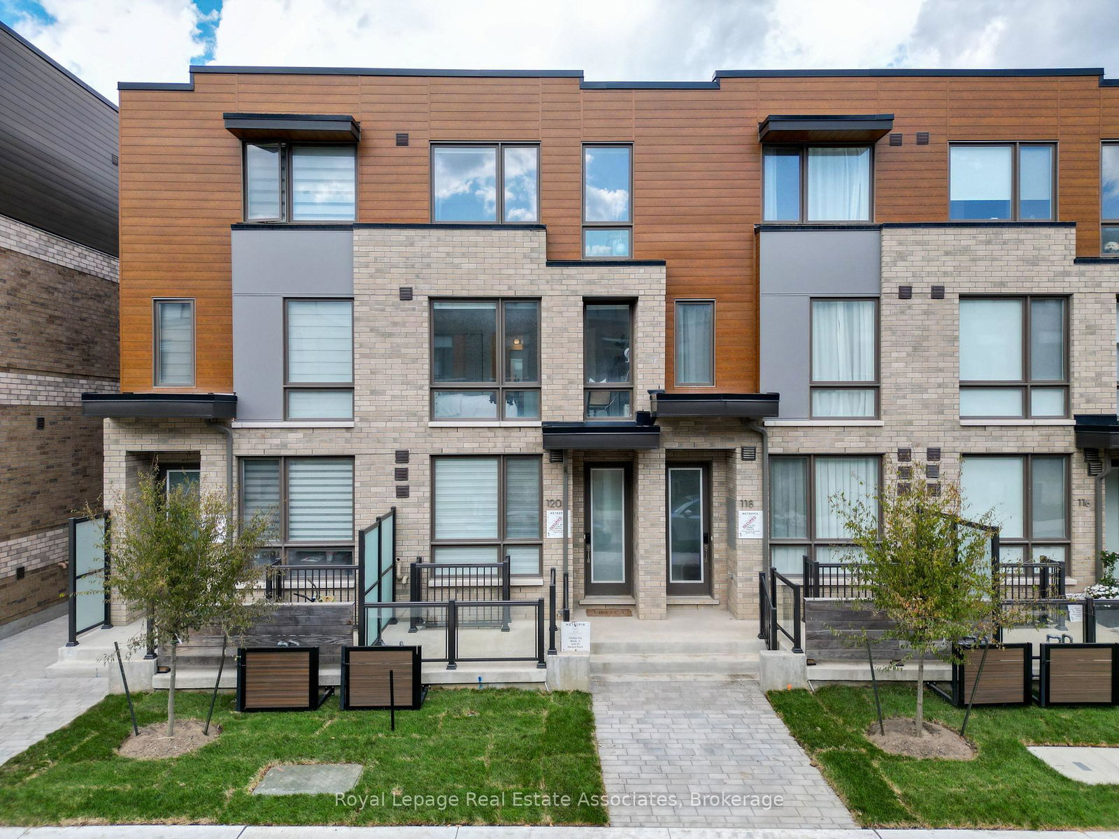 120-green-gardens-boulevard-toronto-ontario-c12270585