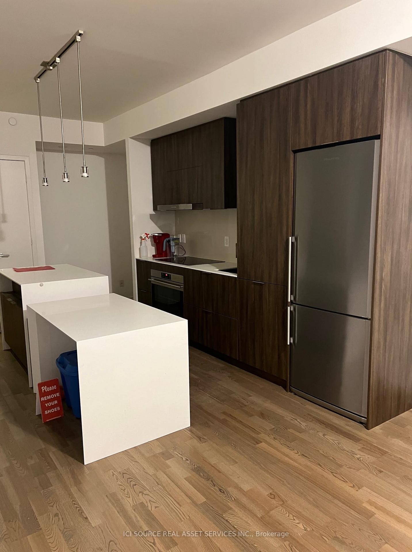1-bloor-street-e-toronto-ontario-c12270869
