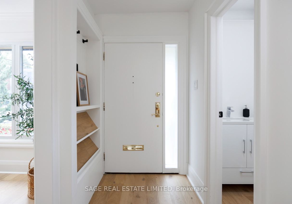 195-albertus-avenue-toronto-ontario-c12270877