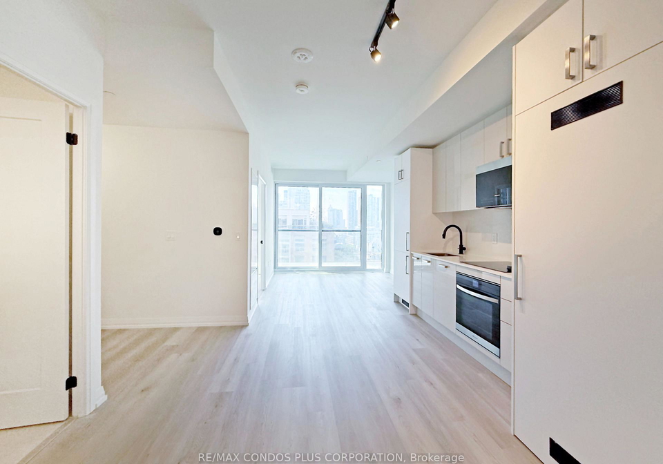 280-dundas-street-w-toronto-ontario-c12270901