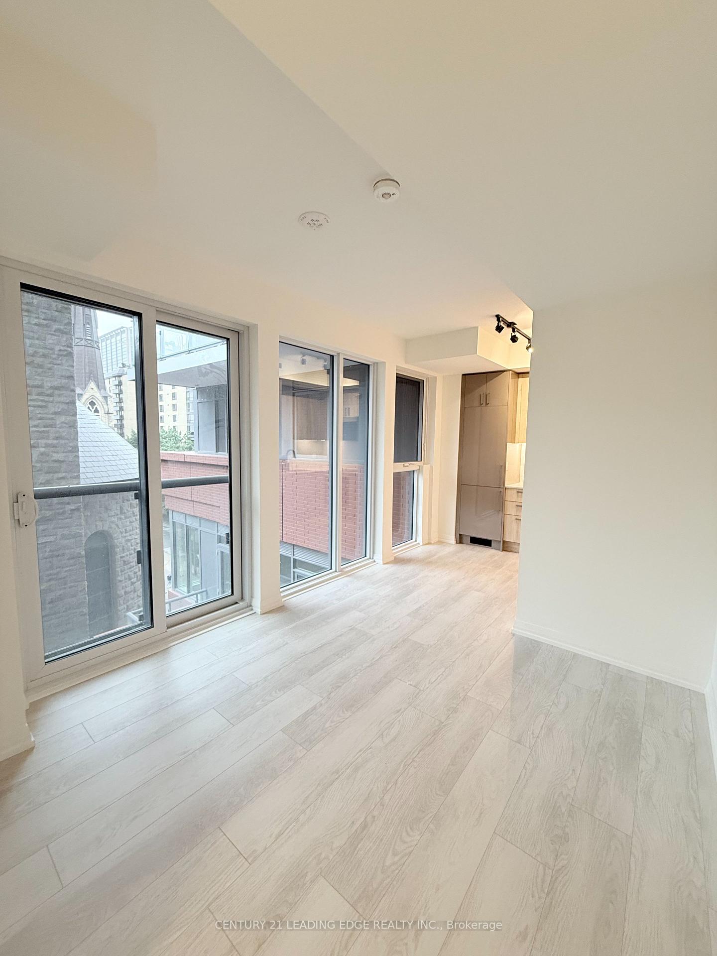 280-dundas-street-w-toronto-ontario-c12271192