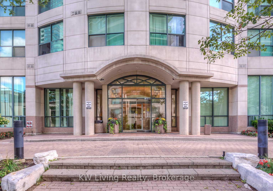 7-lorraine-drive-toronto-ontario-c12271270