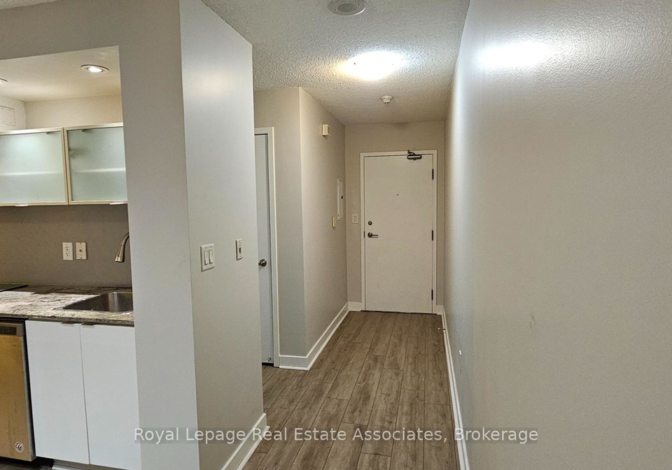 4k-spadina-avenue-toronto-ontario-c12271296
