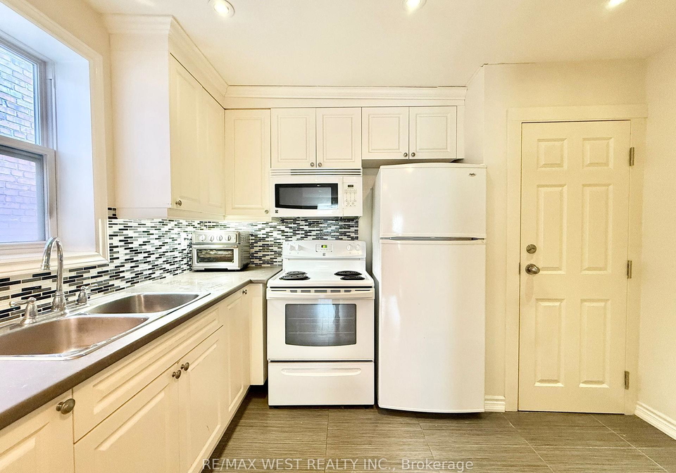 132-avenue-road-toronto-ontario-c12271307