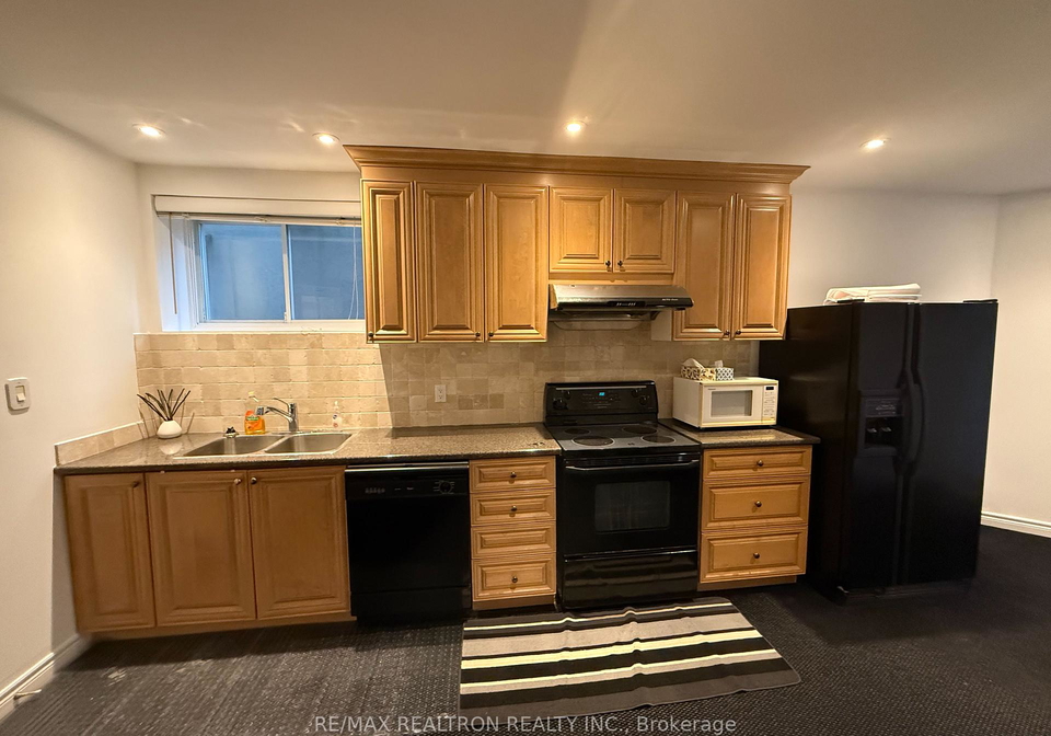 15-kenneth-avenue-north-york-ontario-c12271320