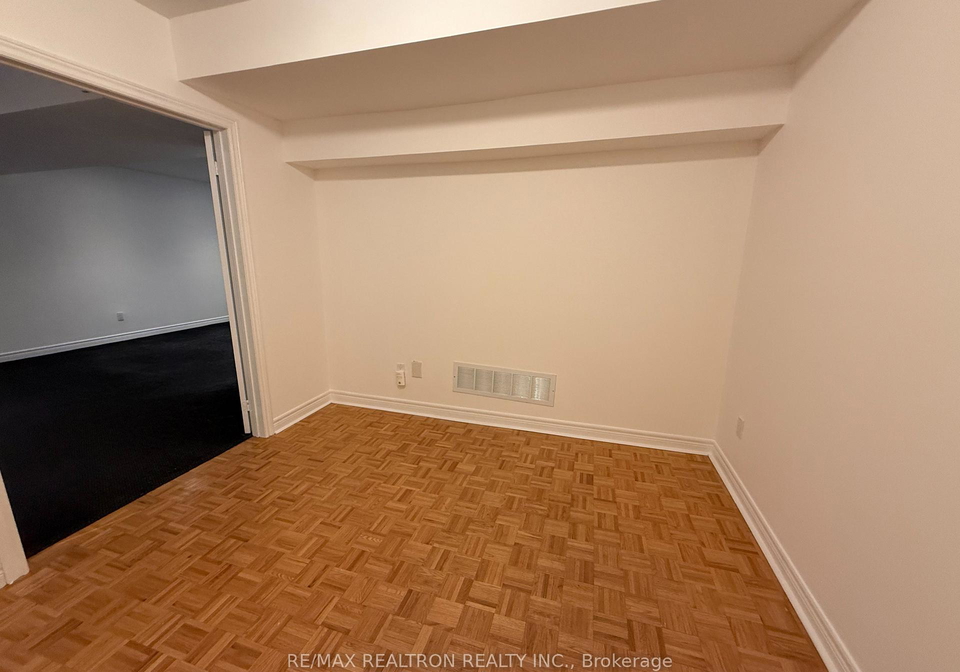 15-kenneth-avenue-north-york-ontario-c12271320