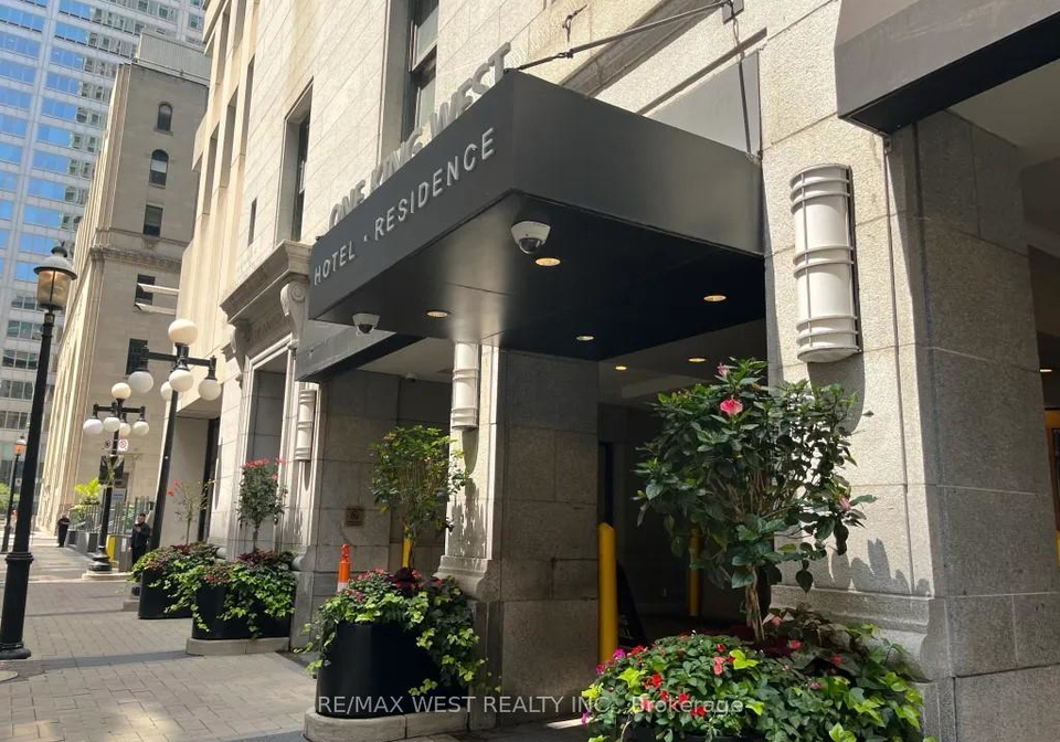1-king-street-w-toronto-ontario-c12271759