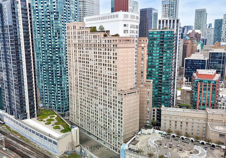 25-the-esplanade-toronto-ontario-c12271769