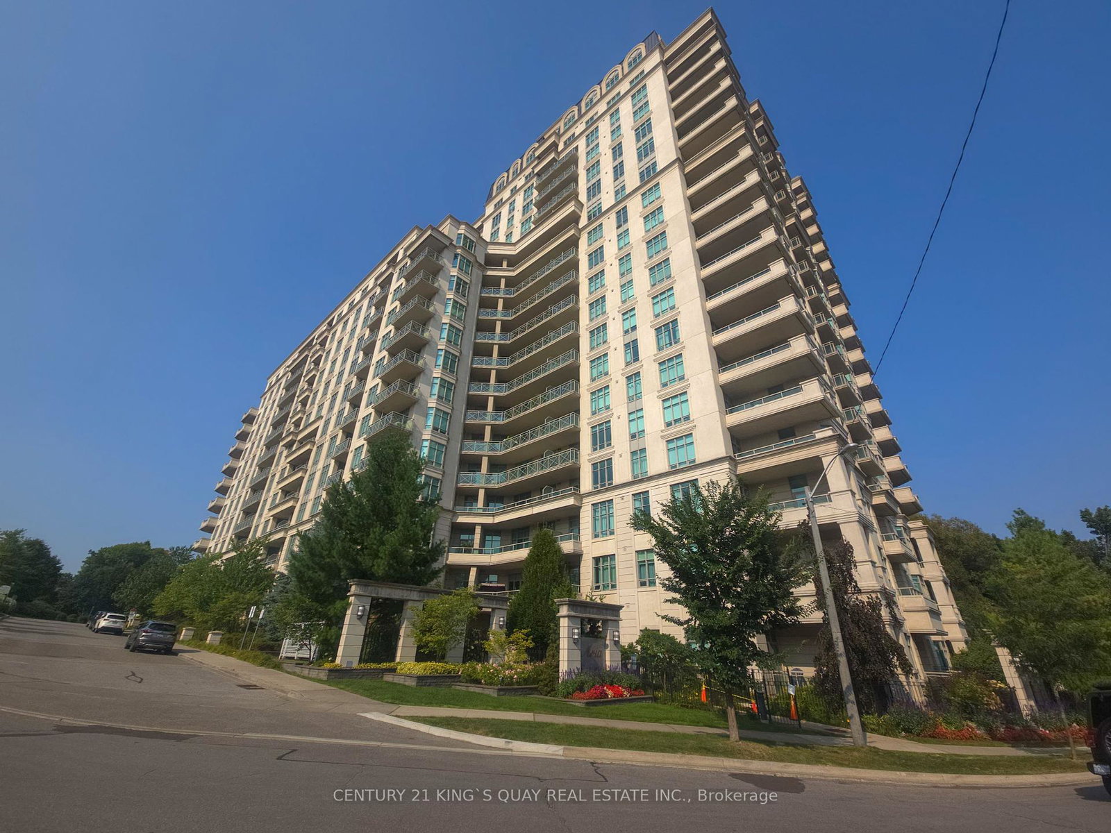 10-bloorview-place-north-york-ontario-c12272008