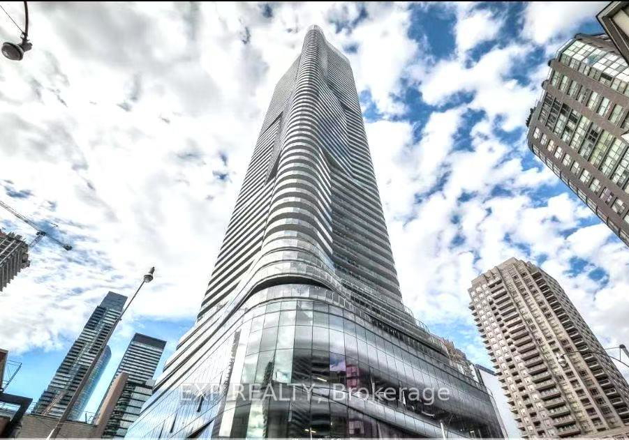 11-wellesley-street-w-toronto-ontario-c12272038