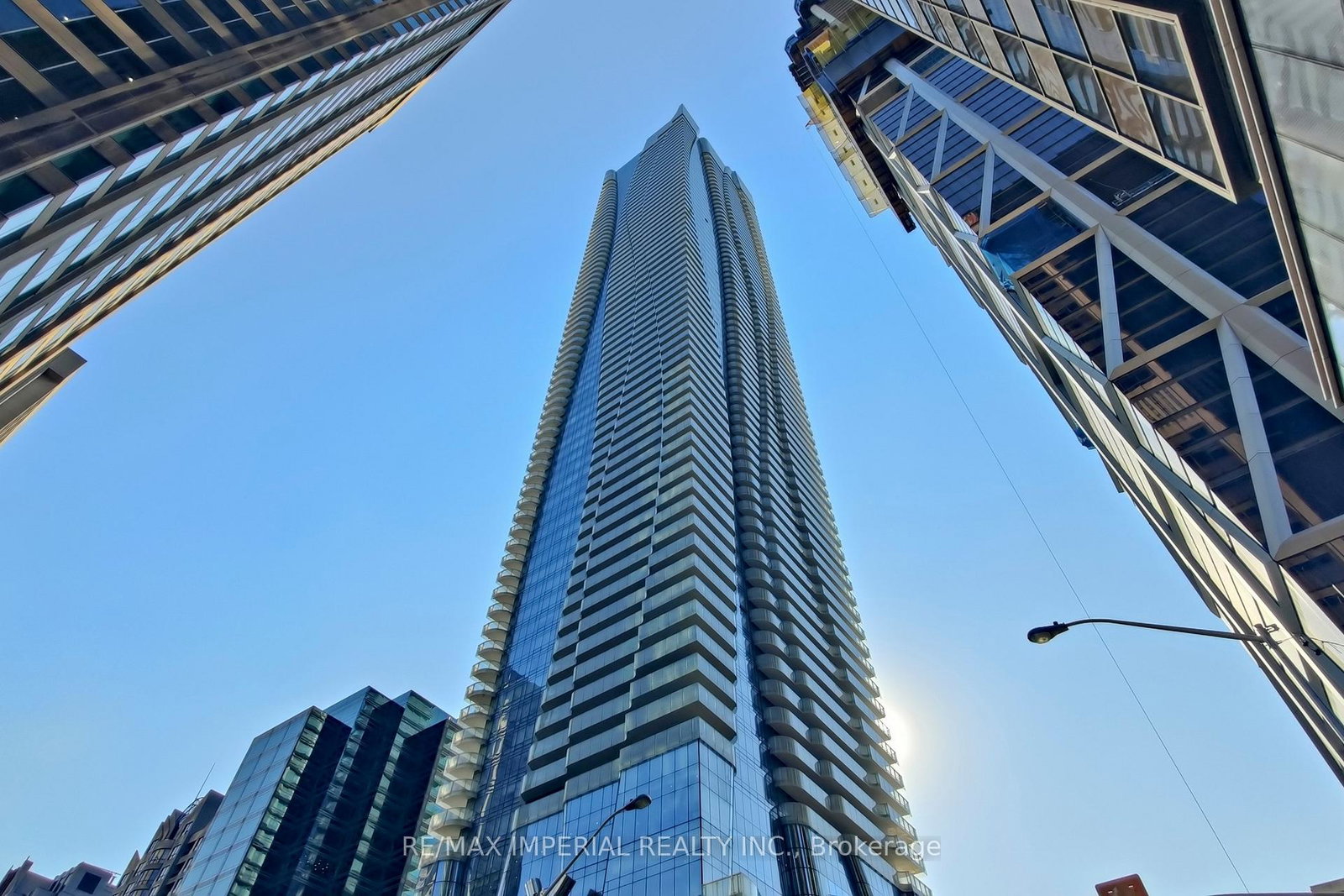 1-bloor-street-e-toronto-ontario-c12272421