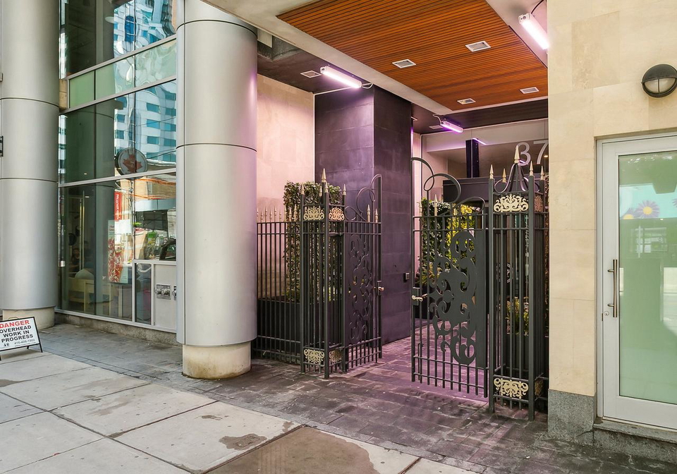 375-king-street-w-toronto-ontario-c12272534