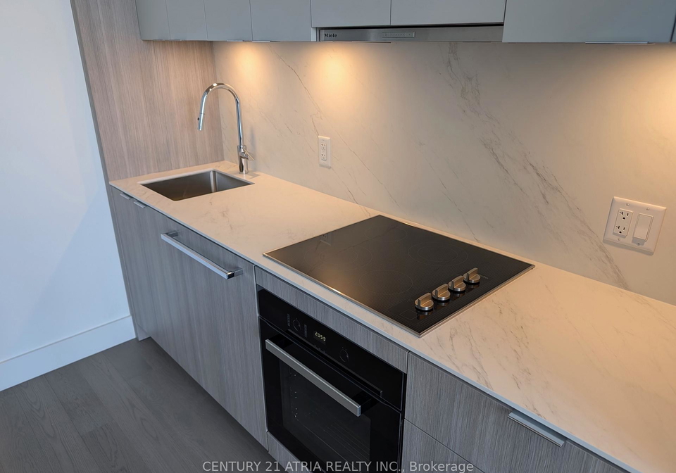 6-greenbriar-road-north-york-ontario-c12272606