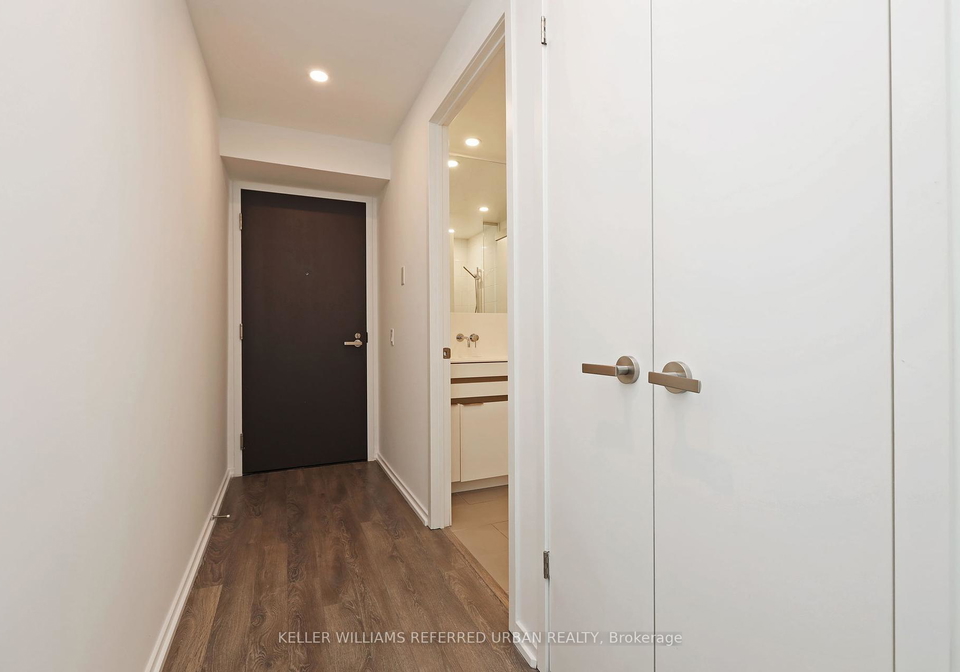 197-yonge-street-toronto-ontario-c12272613