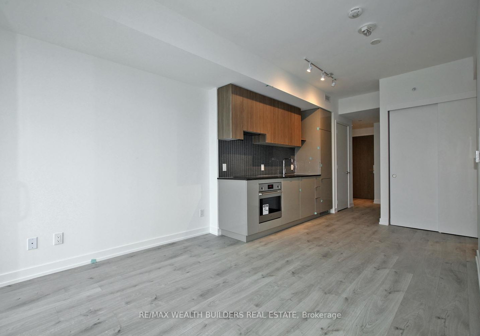 161-roehampton-avenue-toronto-ontario-c12272729