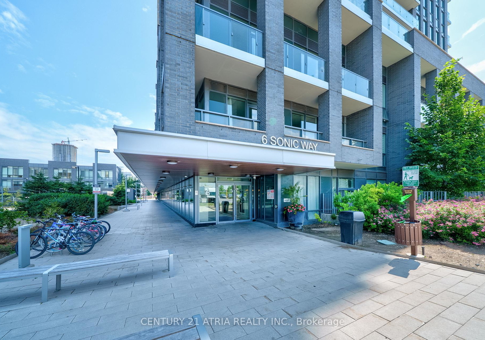 6-sonic-way-east-york-ontario-c12272741