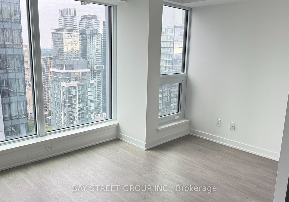 8-wellesley-street-w-toronto-ontario-c12272795