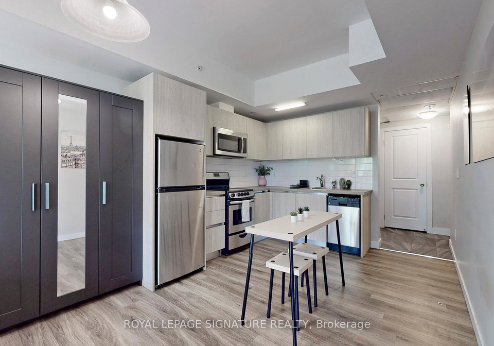 335-college-street-toronto-ontario-c12273402