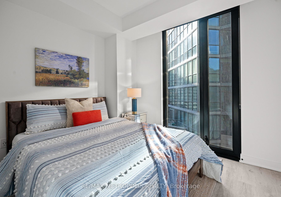 55-charles-street-e-toronto-ontario-c12273580