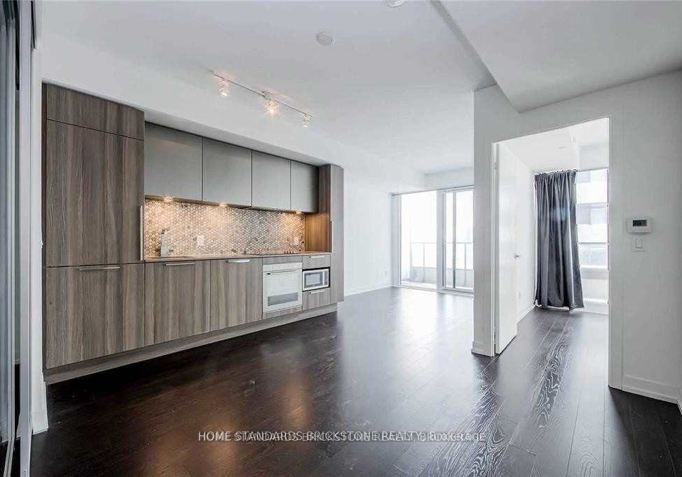 85-wood-street-toronto-ontario-c12273949