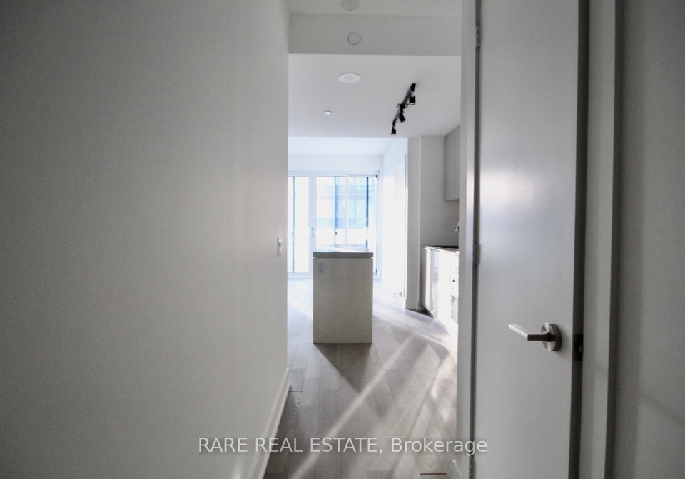 7-grenville-street-toronto-ontario-c12273952