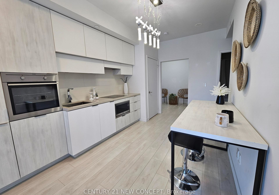 8-eglinton-avenue-e-toronto-ontario-c12274017