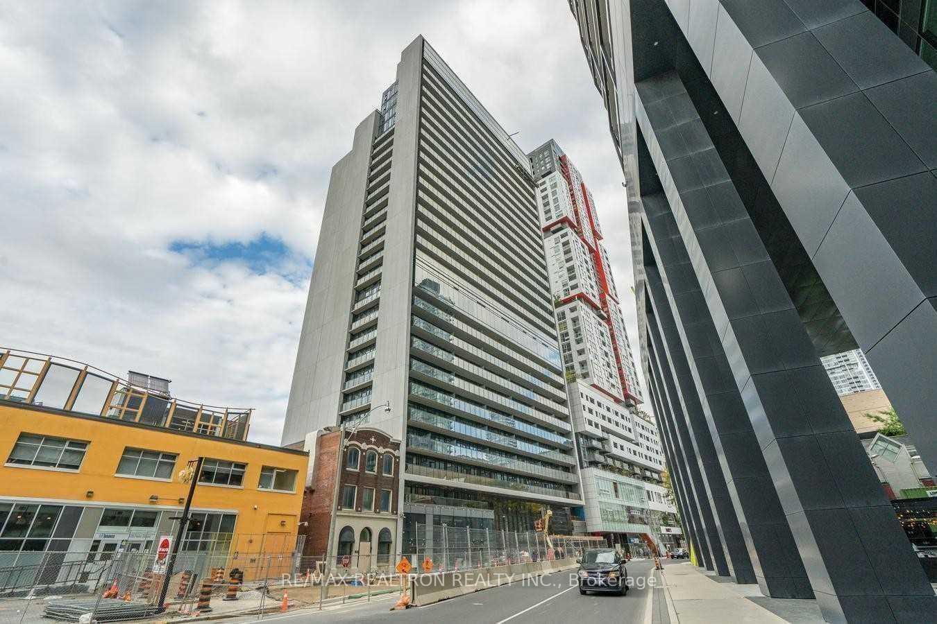 330-richmond-street-toronto-ontario-c12274618