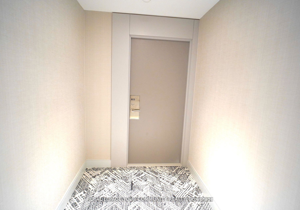 8-widmer-street-toronto-ontario-c12274760