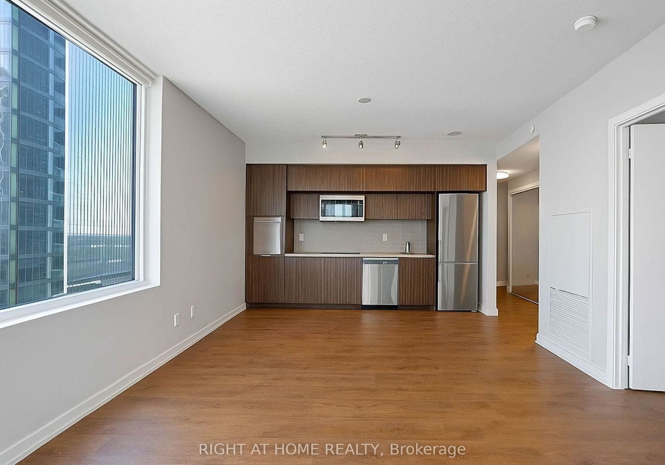 10-york-street-toronto-ontario-c12274792